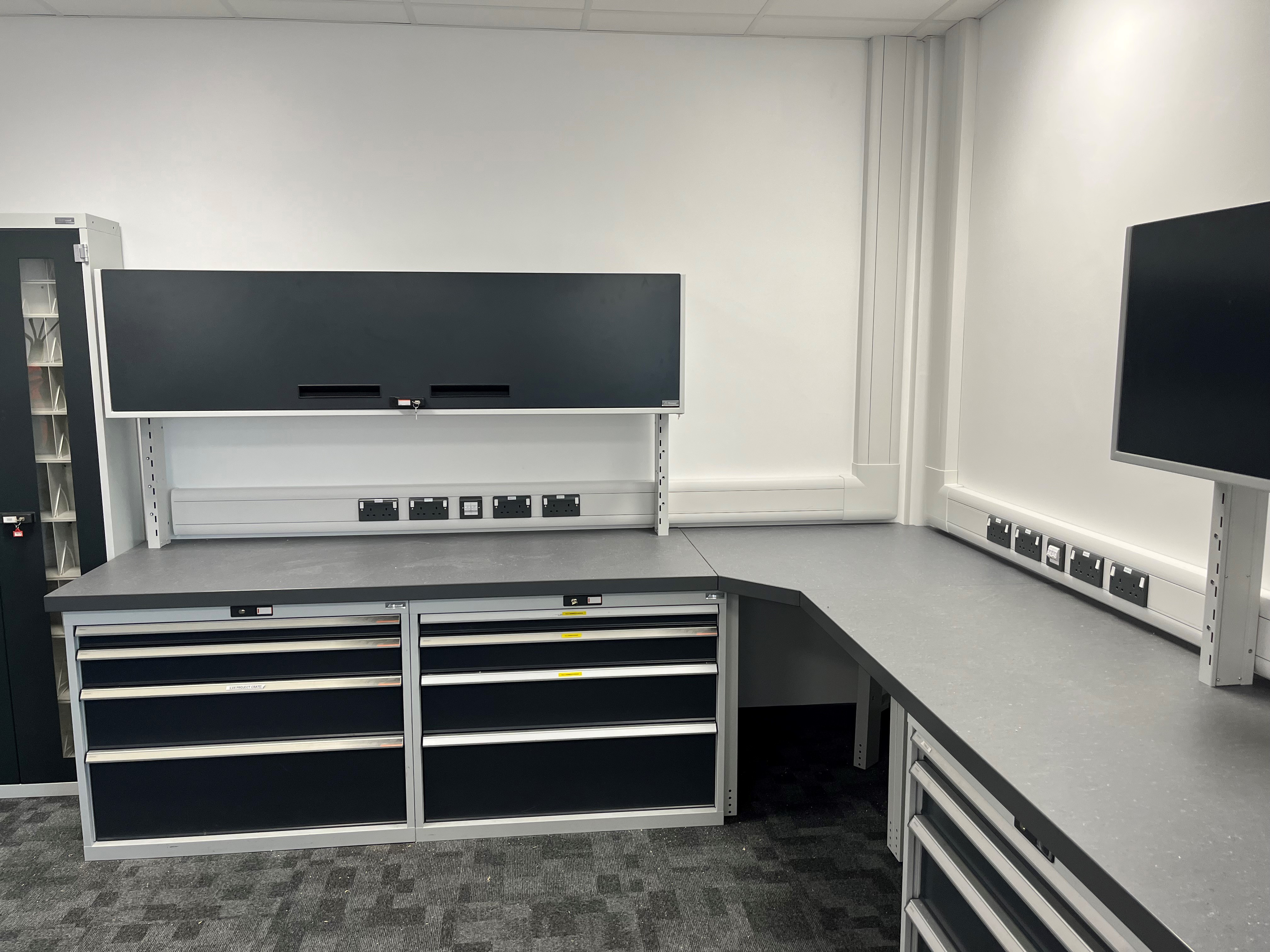 Ideal Boilers IOT area fitted with GARANT's fitted workstations 